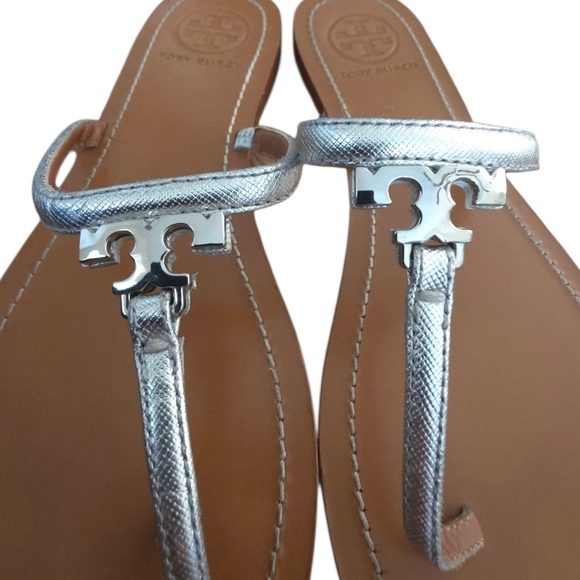 Tory Burch Silver Metallic Leather Strap T Logo Thong 7.5 - Picture 10 of 16
